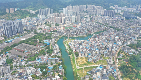 集團全力助推湖南吉首市委托招商招商引資，打造產業發展新地標